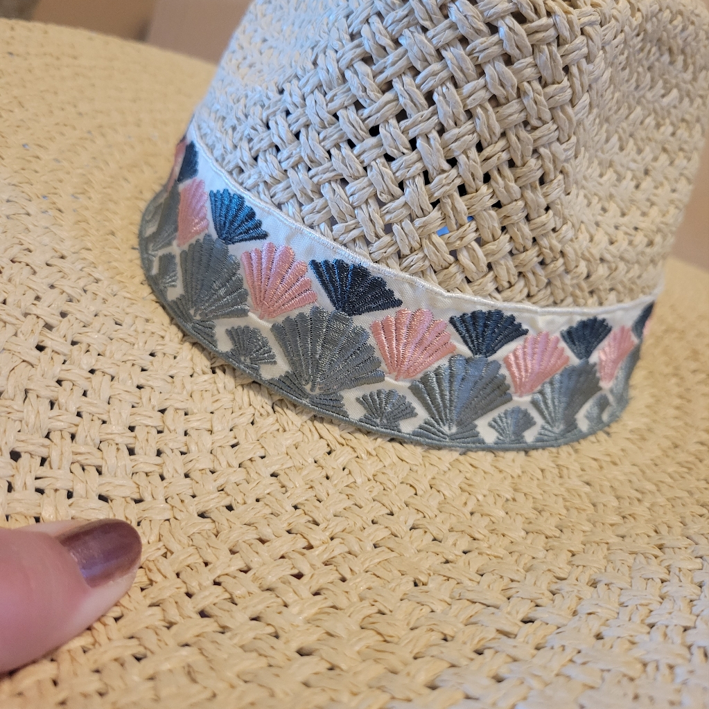Nwt Pattern Strap Straw Fedora